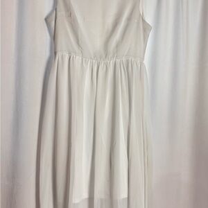 White Scoop Neck Sleeveless Sundress